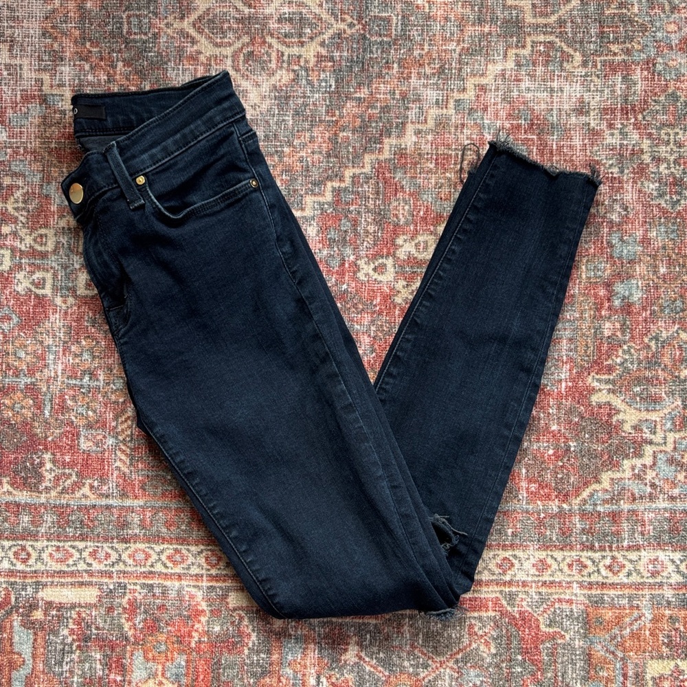 J Brand Women's Dark Blue Skinny Jeans